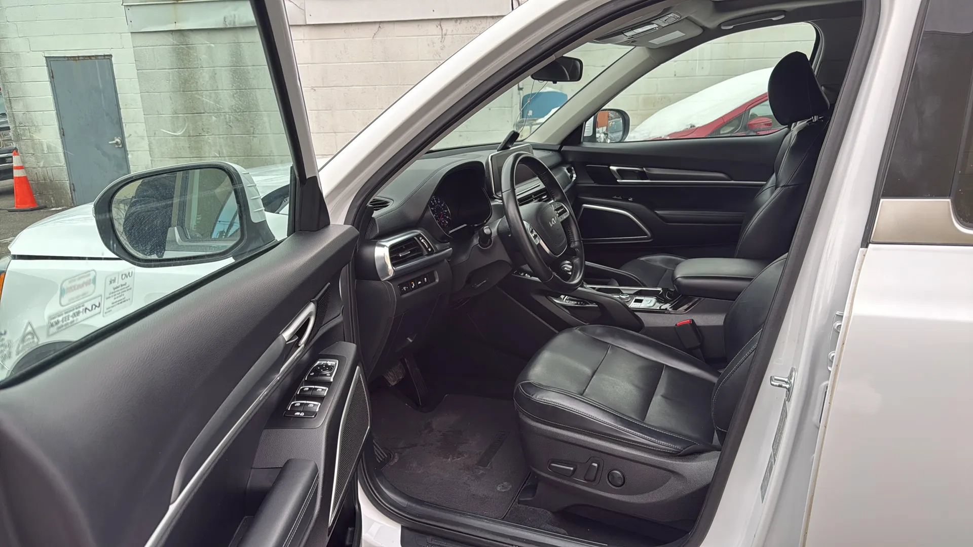 Used 2022 Kia Telluride S AWD/4WD image 23