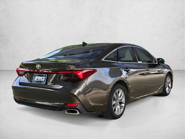 Used 2019 Toyota Avalon XLE FWD image 4