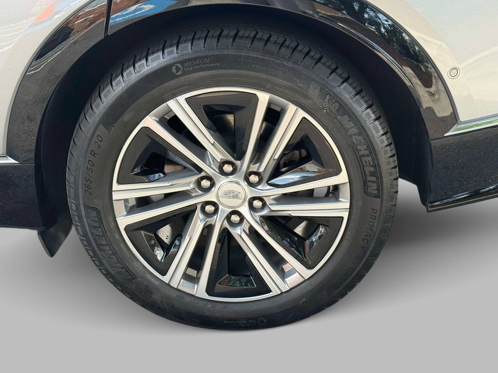 Used 2024 Cadillac Lyriq Luxury AWD/4WD image 13