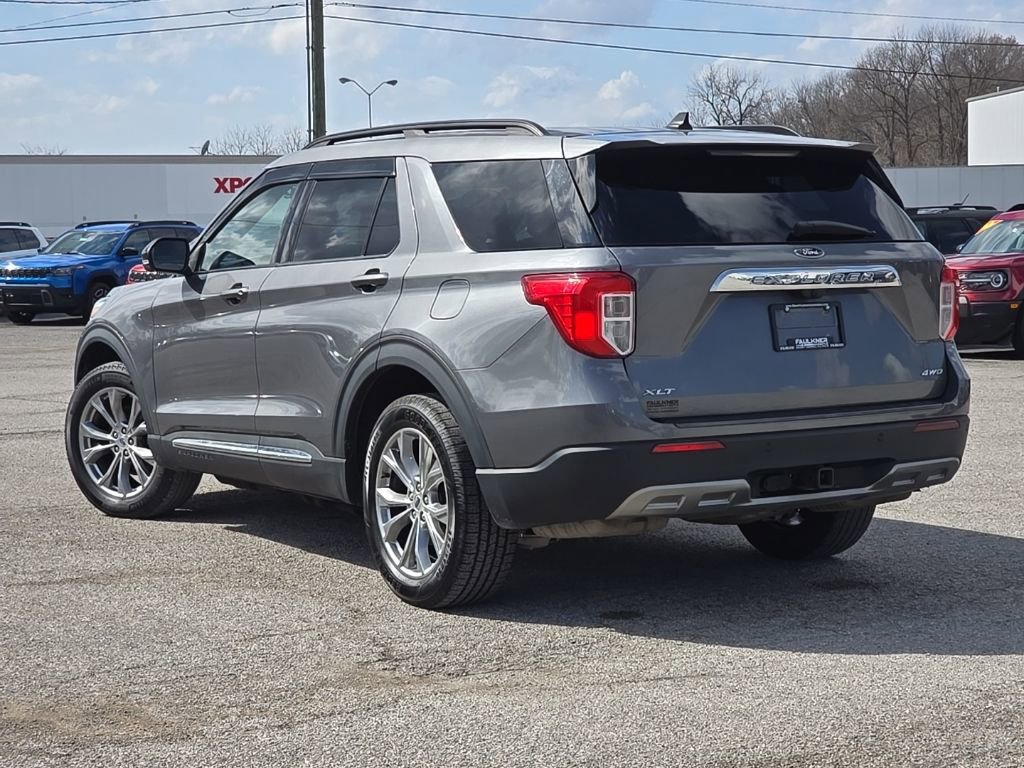Used 2022 Ford Explorer XLT w/ Equipment Group 202A image 5