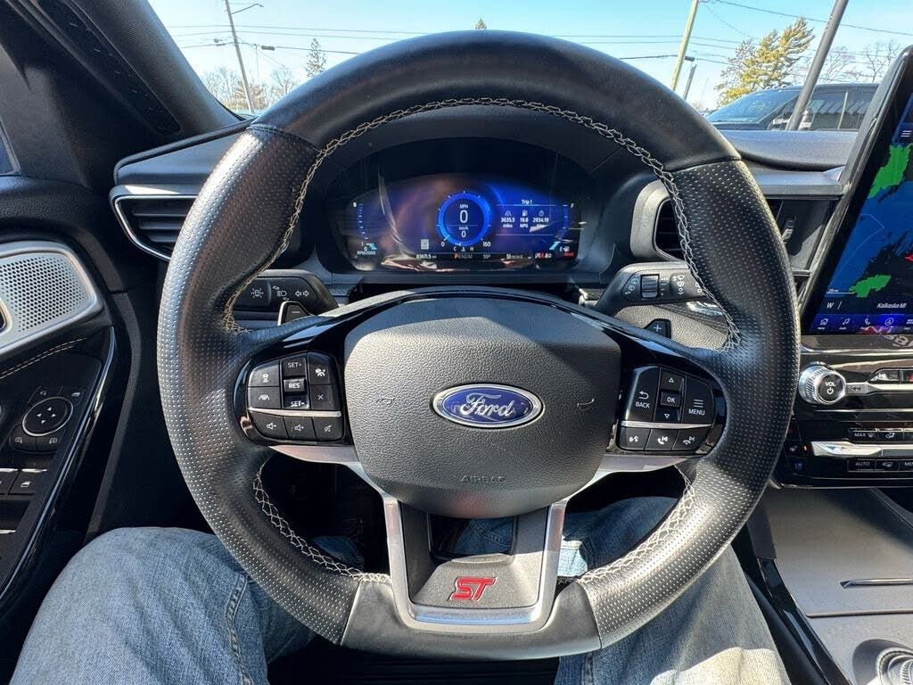 Used 2021 Ford Explorer ST w/ ST Street Pack image 29