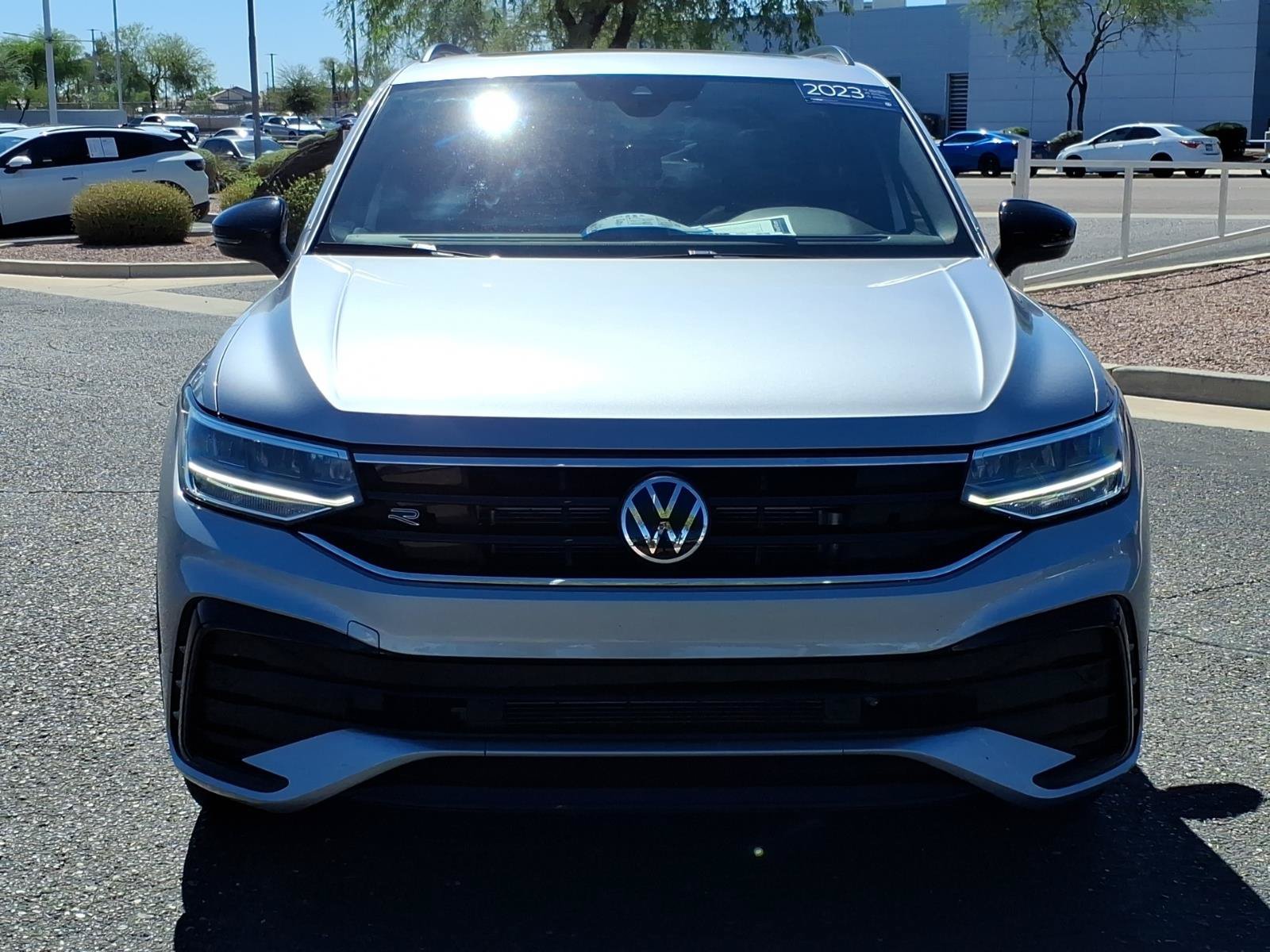 Certified 2023 Volkswagen Tiguan SE R-Line FWD image 2
