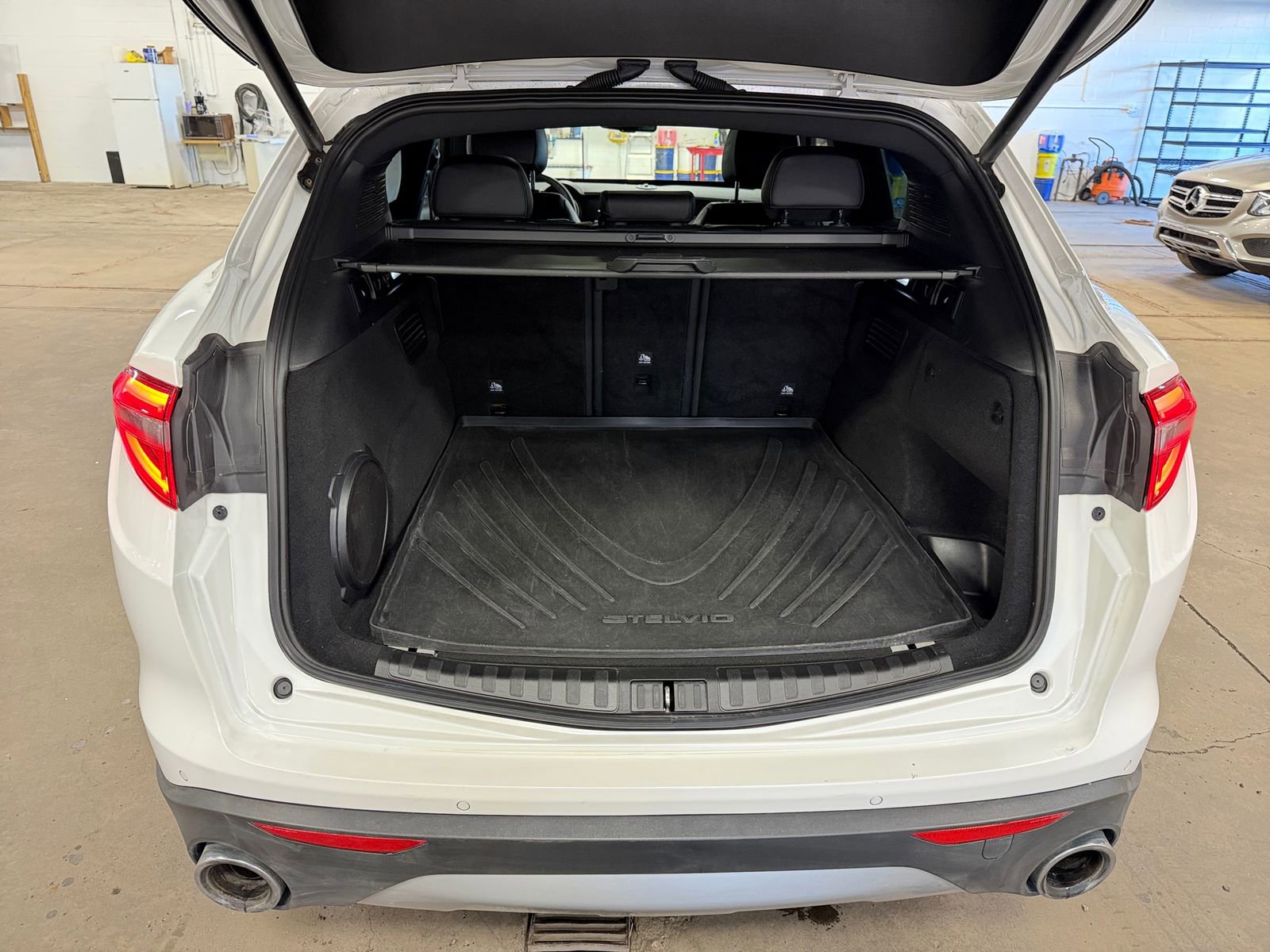 Used 2018 Alfa Romeo Stelvio Ti Sport image 20