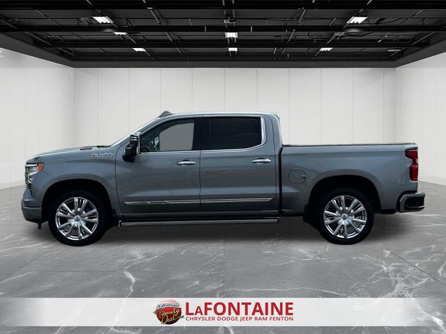 Used 2023 Chevrolet Silverado 1500 High Country w/ Technology Package AWD/4WD image 2