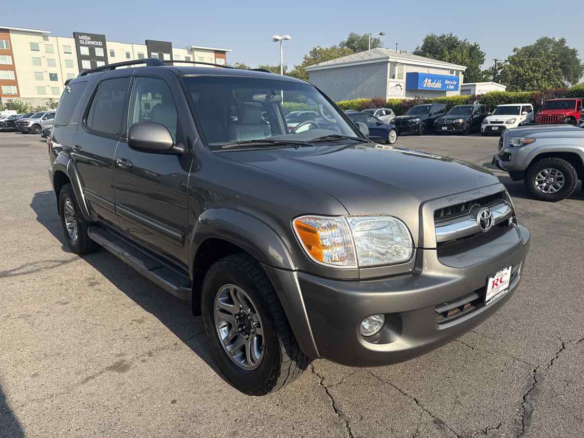 Used 2005 Toyota Sequoia Limited AWD/4WD image 4