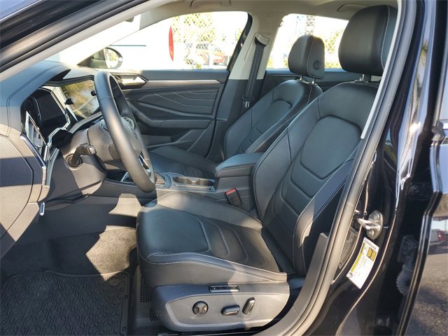 Used 2024 Volkswagen Jetta SEL image 15