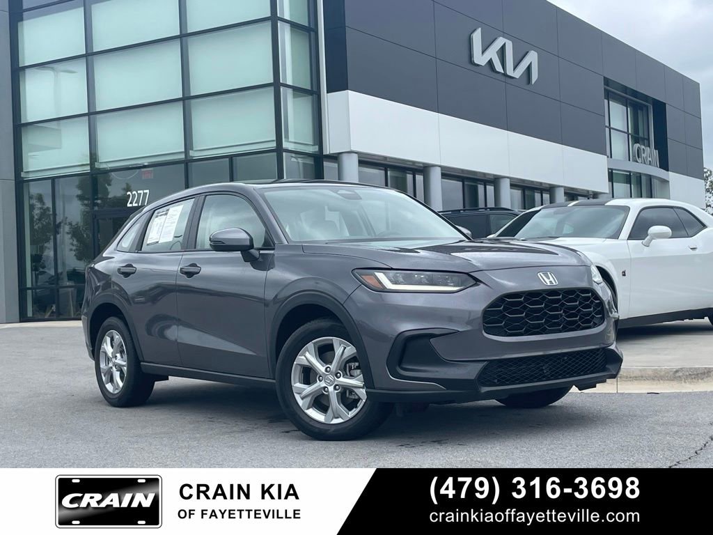 Used 2025 Honda HR-V LX image 1