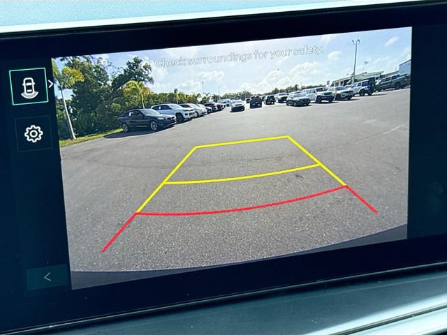 Used 2024 Kia Sorento S FWD image 14
