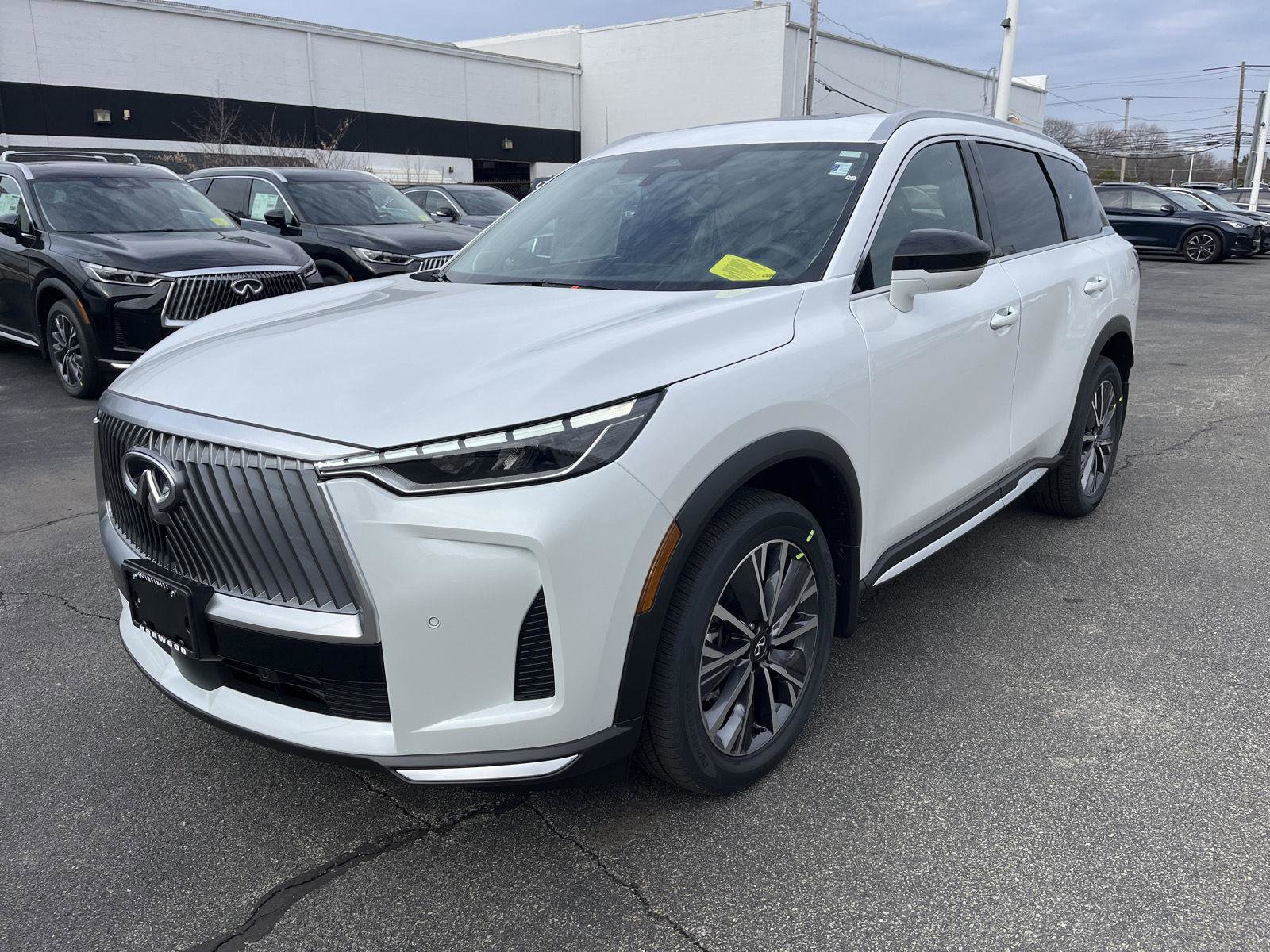 New 2026 INFINITI QX60 Luxe w/ Cargo Package image 7