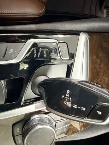 Used 2017 BMW 530i xDrive w/ Driving Assistance Package AWD/4WD image 39