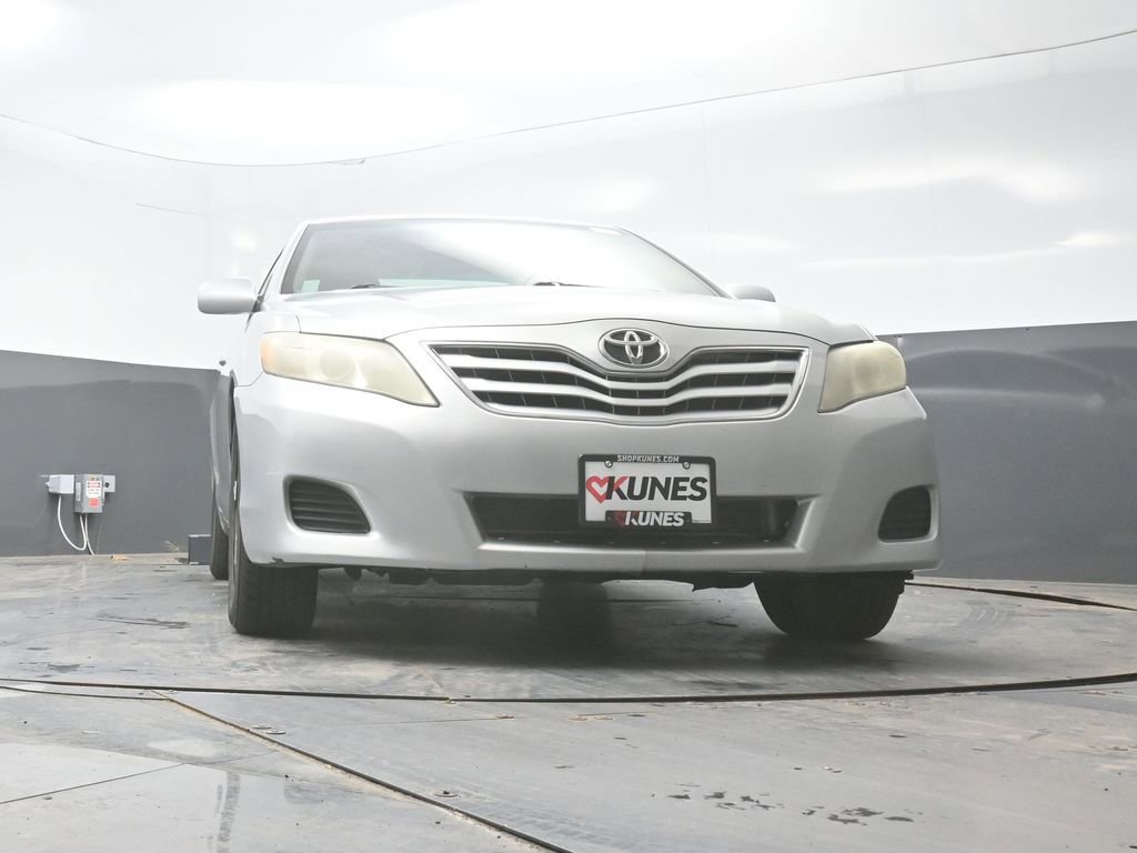 Used 2011 Toyota Camry LE image 48