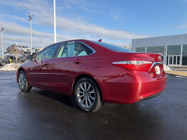 Certified 2017 Toyota Camry XLE image 5