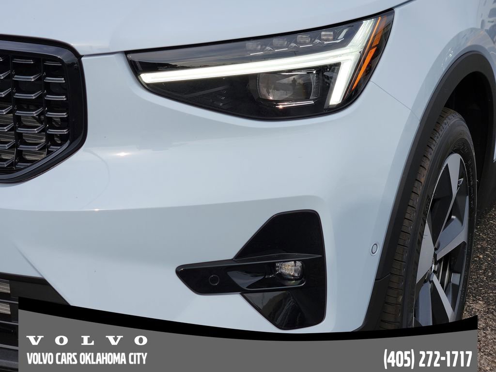 New 2026 Volvo XC40 B5 Plus w/ Protection Package Premier image 8