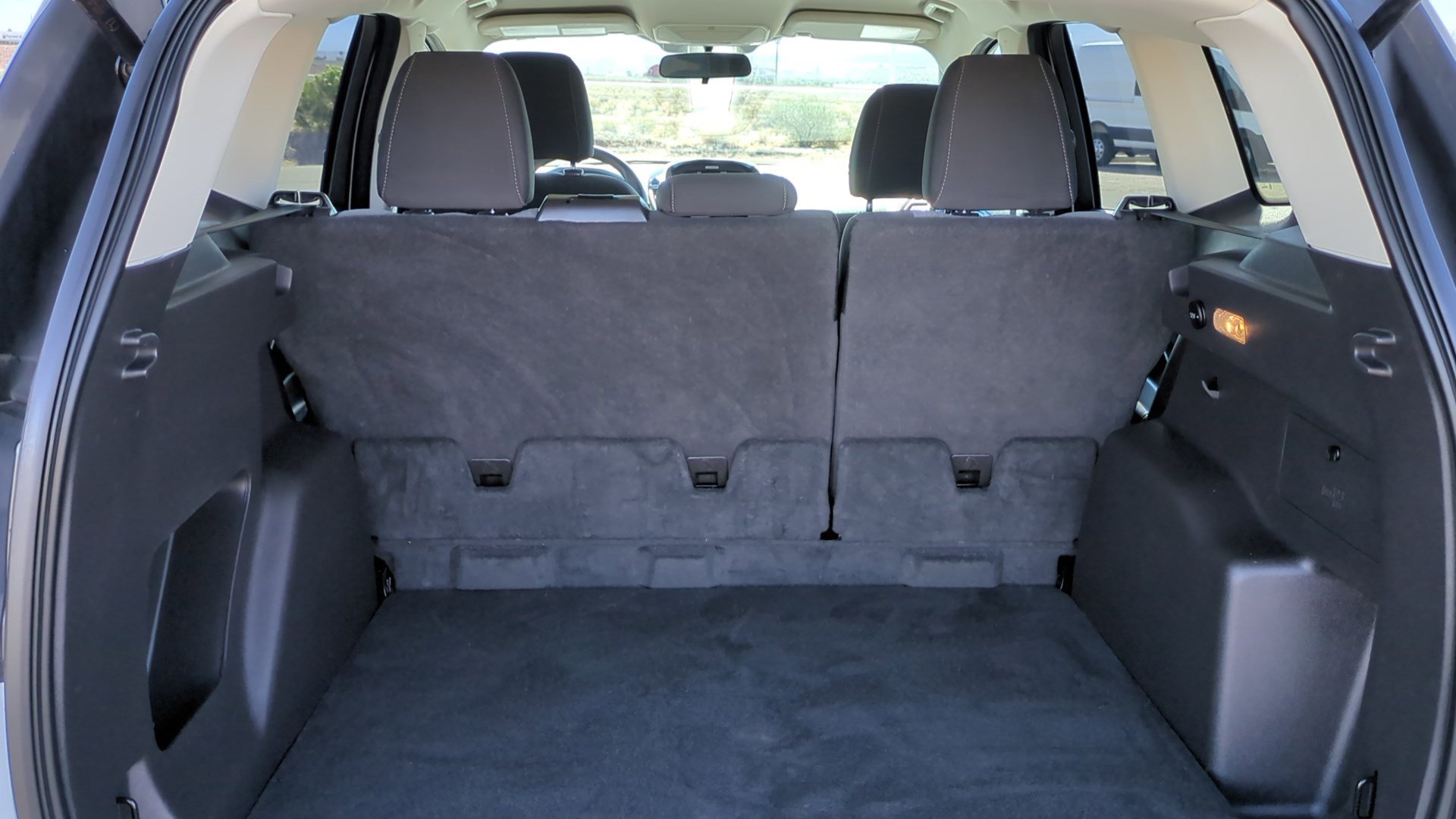 Used 2017 Ford Escape SE image 26