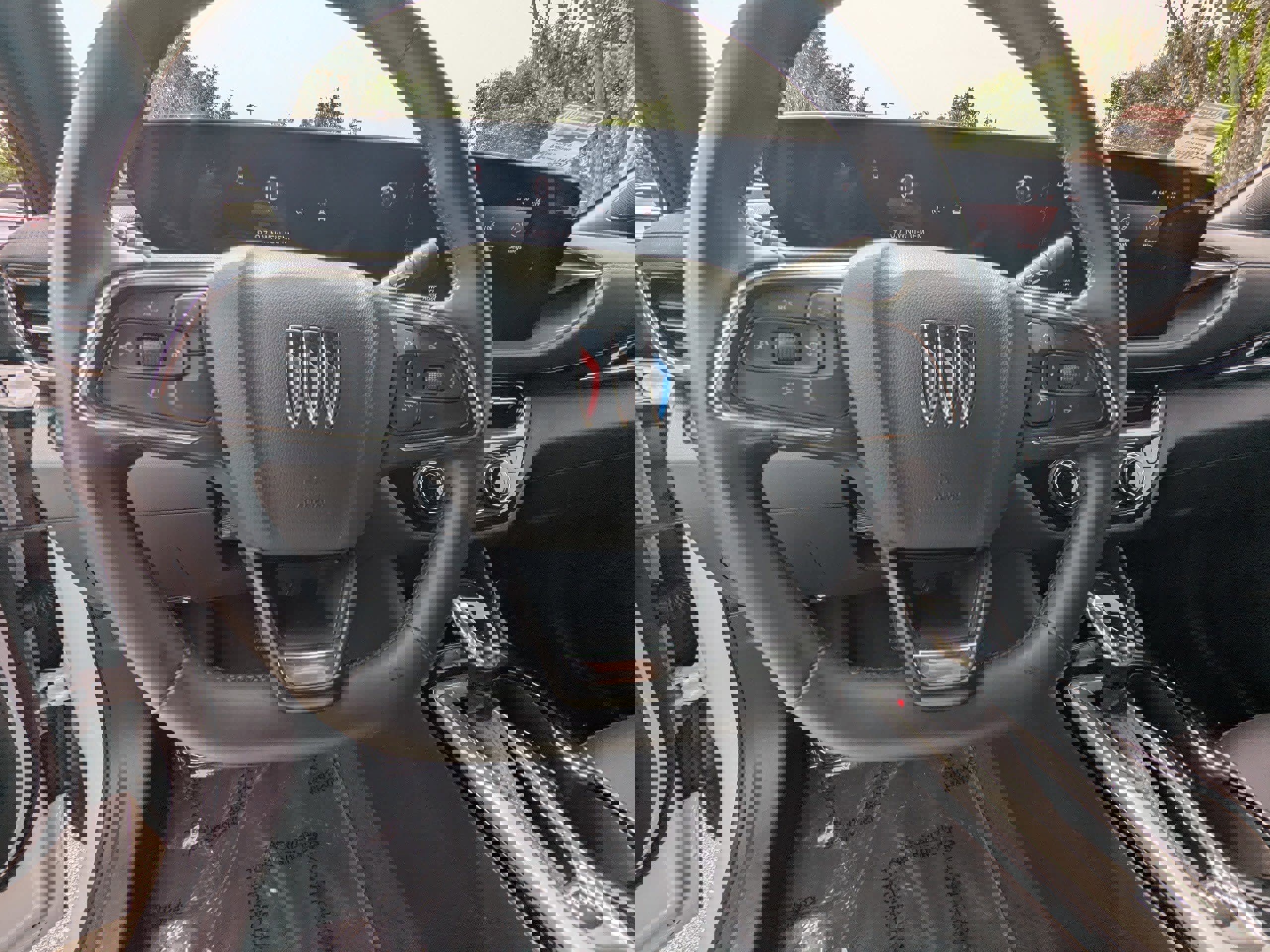 Used 2025 Buick Envista Sport Touring image 19