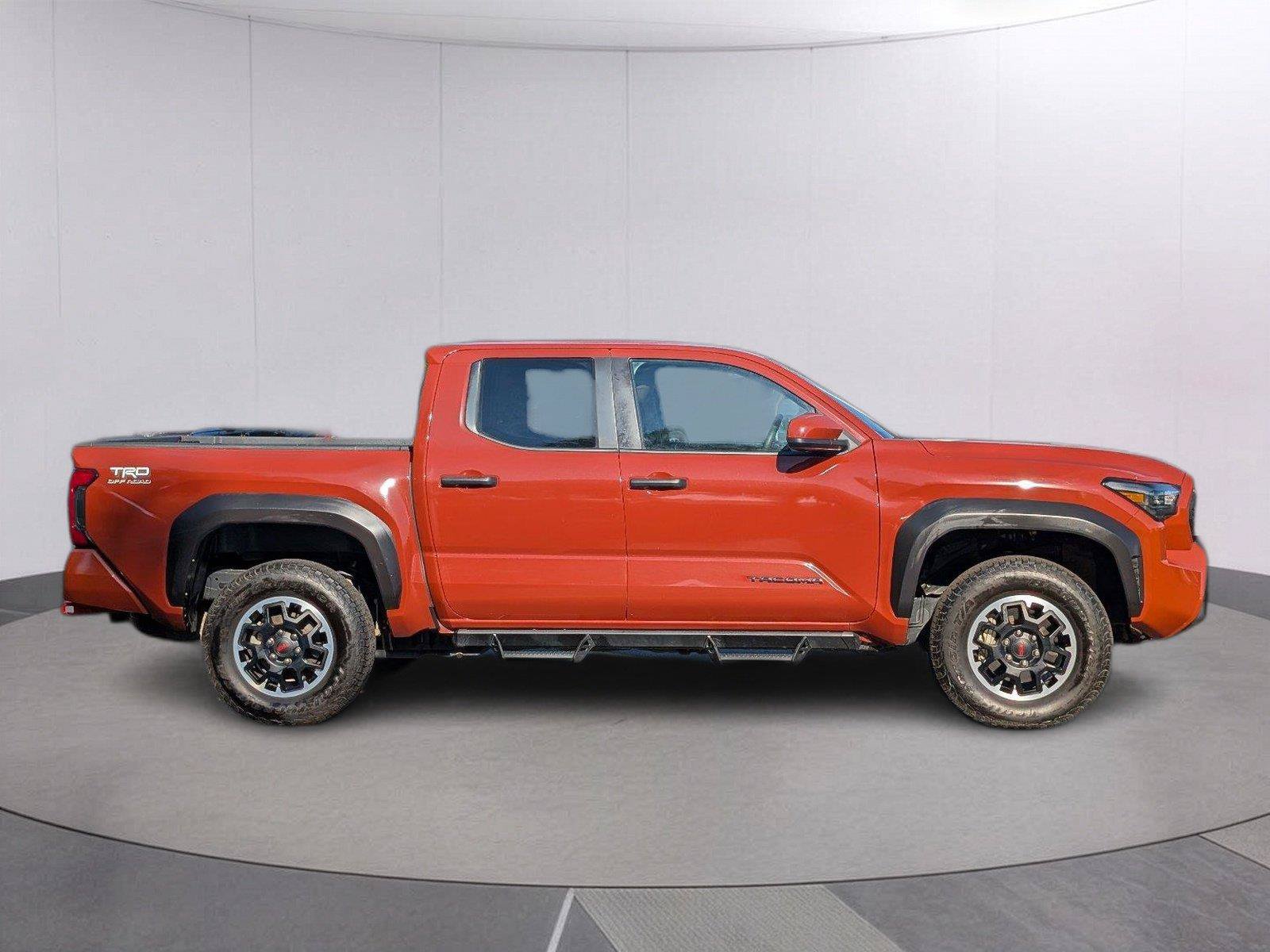 Used 2025 Toyota Tacoma TRD Off-Road AWD/4WD image 8