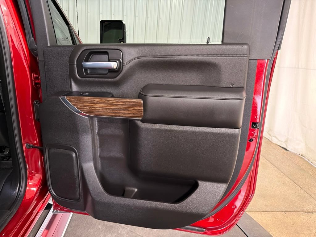 Certified 2022 Chevrolet Silverado 2500 High Country w/ Technology Package AWD/4WD image 19