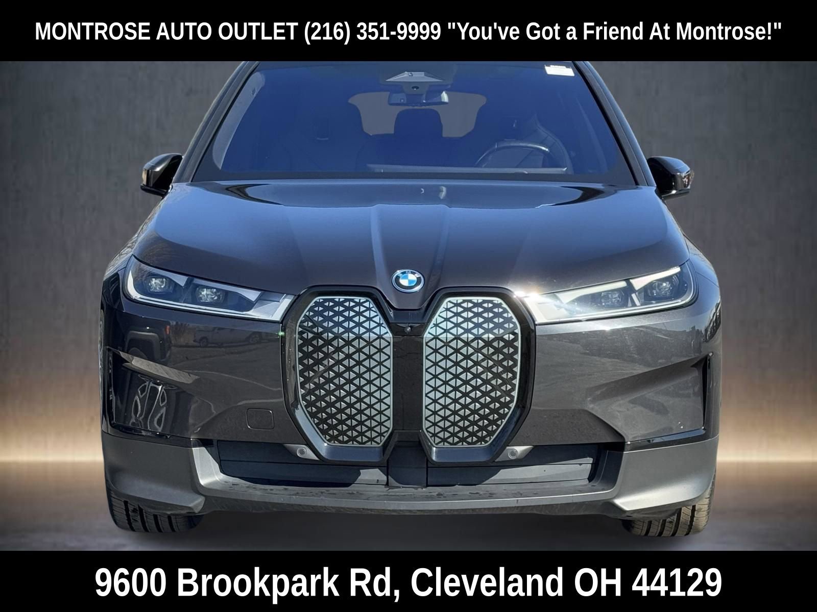 Used 2022 BMW iX xDrive50 w/ Convenience Package image 9