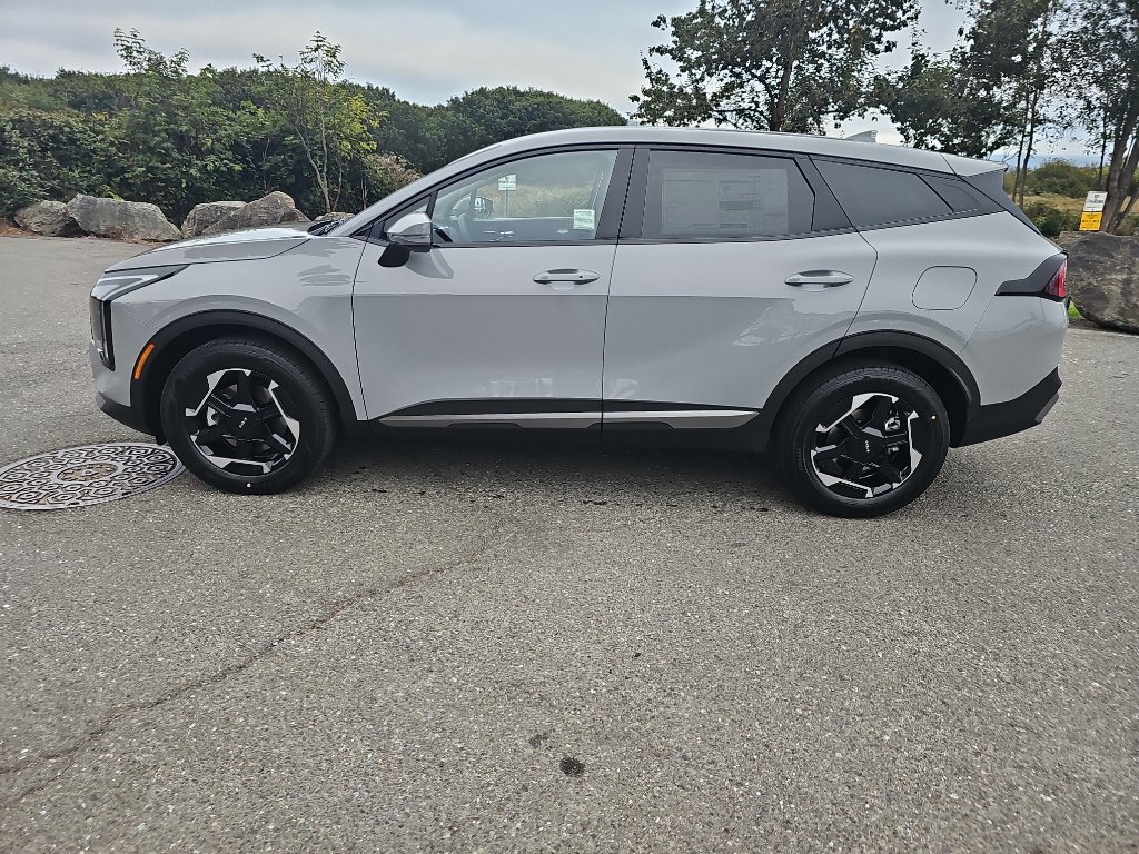 New 2026 Kia Sportage S image 2