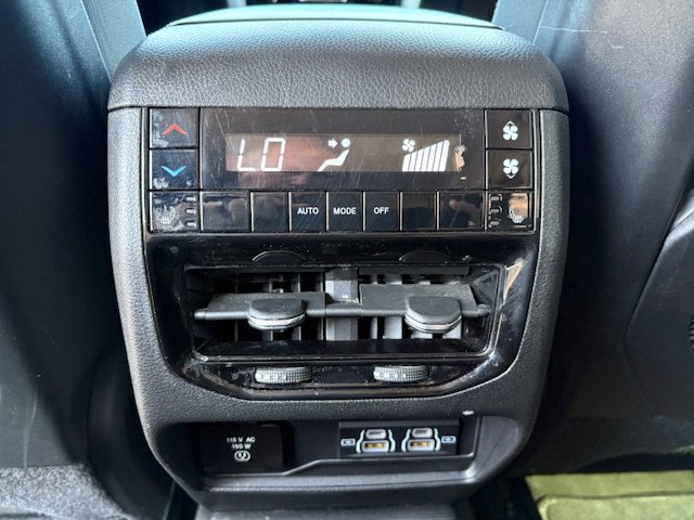 Used 2021 Jeep Grand Cherokee L Limited image 13