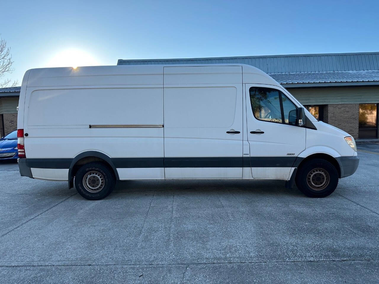 Used 2013 Mercedes-Benz Sprinter 2500 image 4