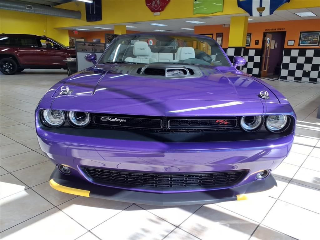New 2023 Dodge Challenger R/T Scat Pack w/ Plus Package RWD image 5