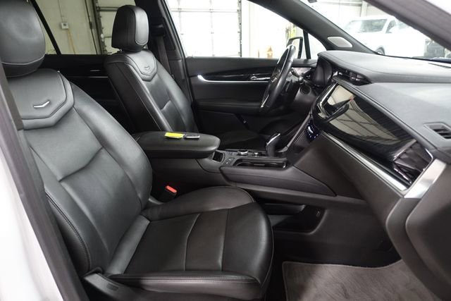 Used 2021 Cadillac XT6 Premium Luxury AWD/4WD image 29
