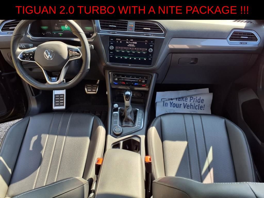 Used 2024 Volkswagen Tiguan SE R-Line AWD/4WD image 11