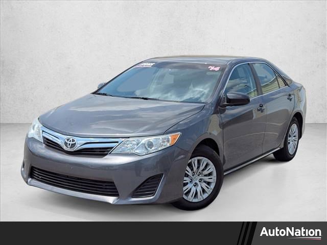 Used 2014 Toyota Camry LE FWD image 1