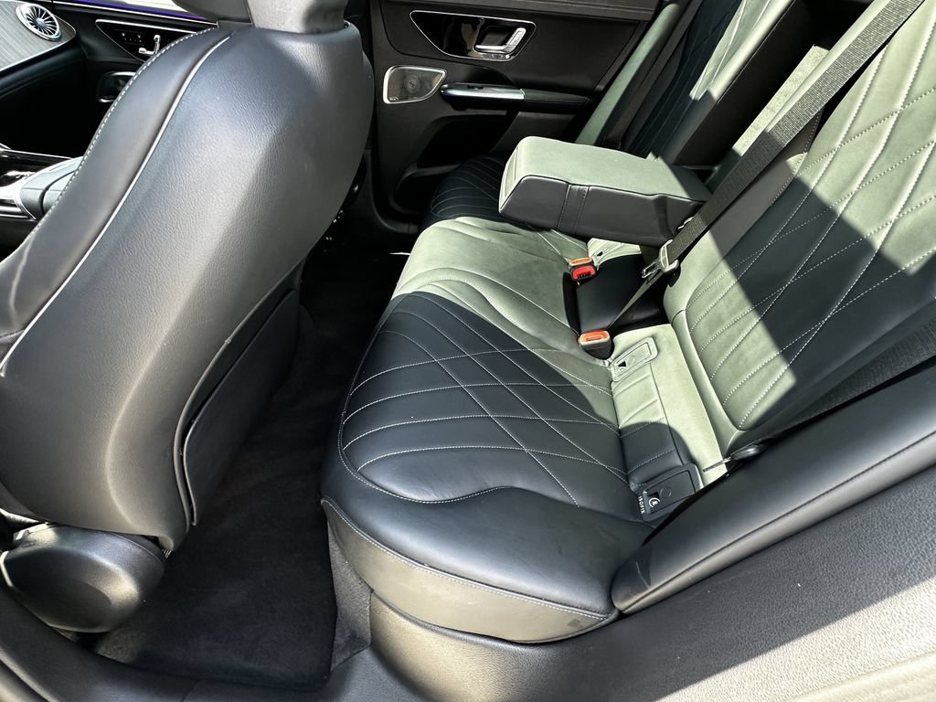 Certified 2023 Mercedes-Benz EQE 500 4MATIC SUV w/ Pinnacle Trim Package image 24