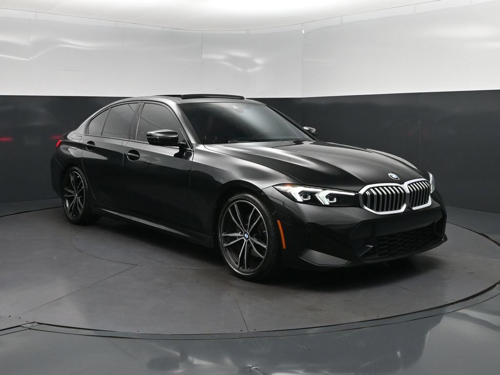 Used 2024 BMW 330i Sedan w/ M Sport Package RWD image 9