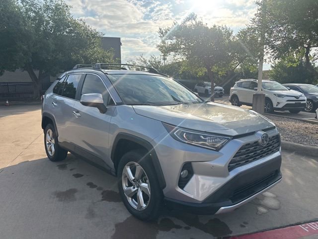 Used 2019 Toyota RAV4 Limited w/ Limited Grade Weather Package AWD/4WD image 3