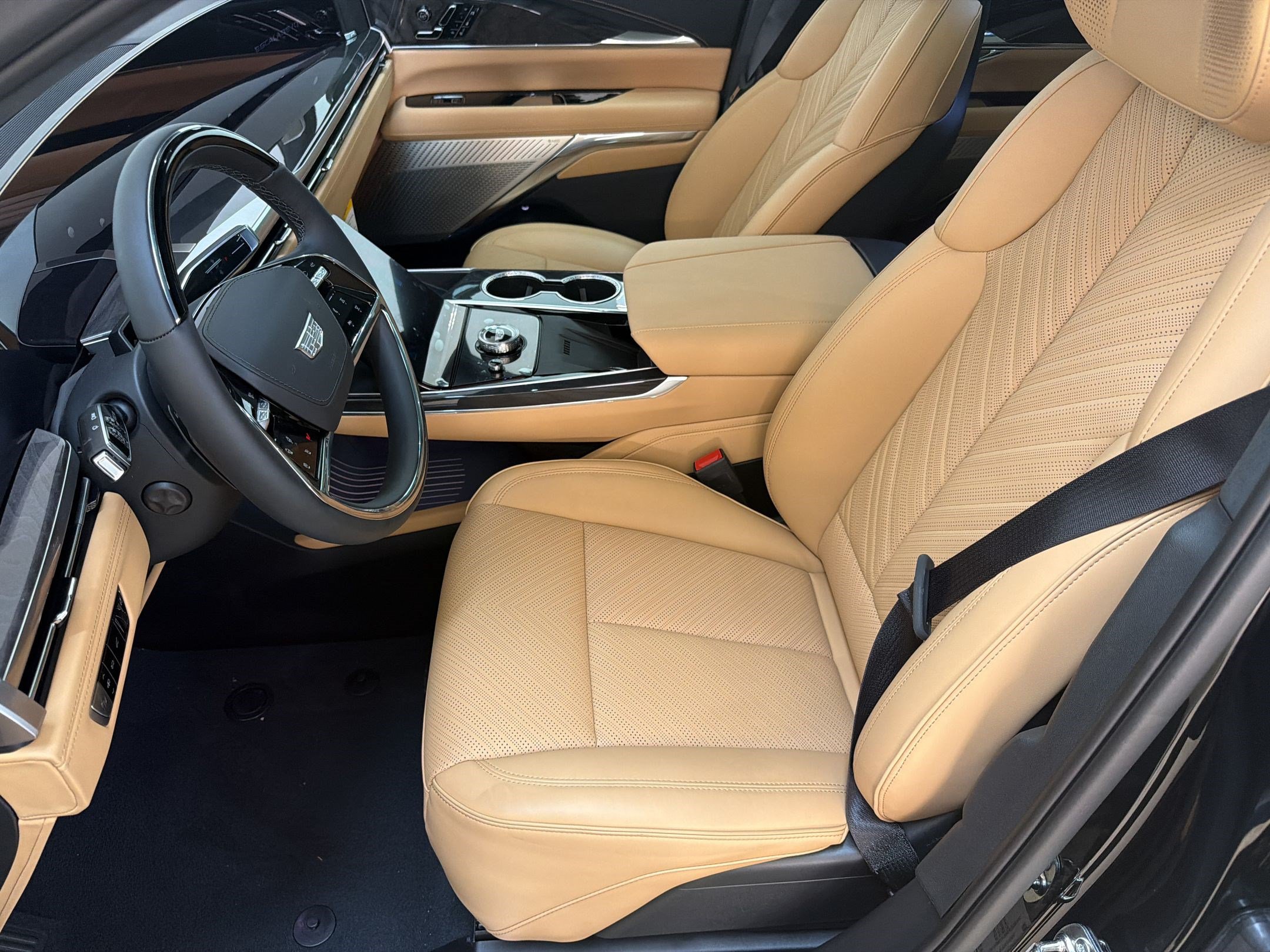 New 2026 Cadillac Escalade IQ Sport 2 w/ LPO, Floor Liner Package AWD/4WD image 5