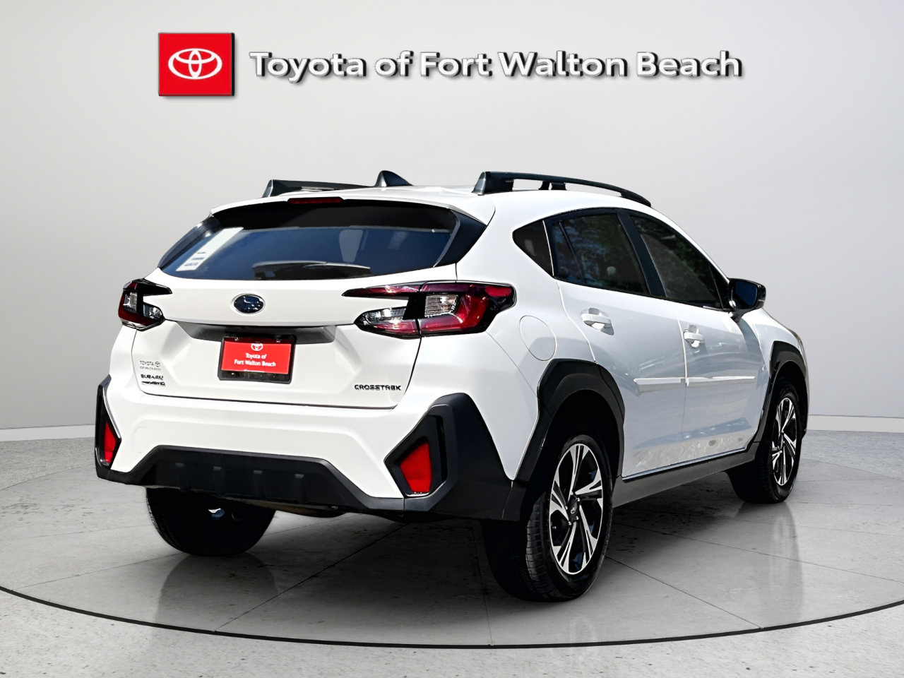 Used 2025 Subaru Crosstrek 2.5i Premium AWD/4WD image 6