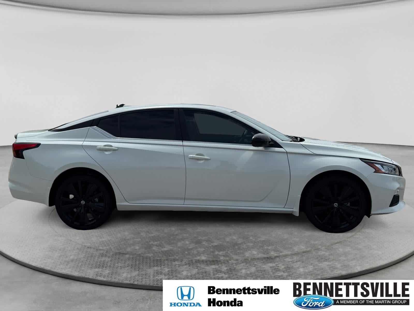 Used 2021 Nissan Altima 2.5 SR w/ SR Premium Package AWD/4WD image 4