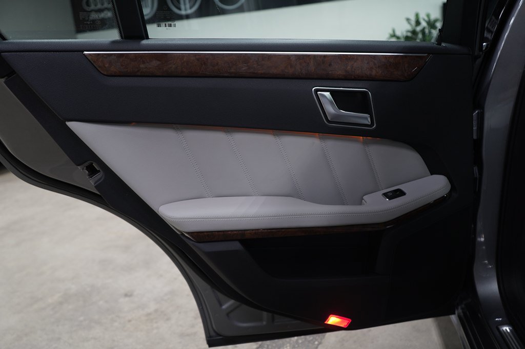 Used 2013 Mercedes-Benz E 350 Sedan image 19