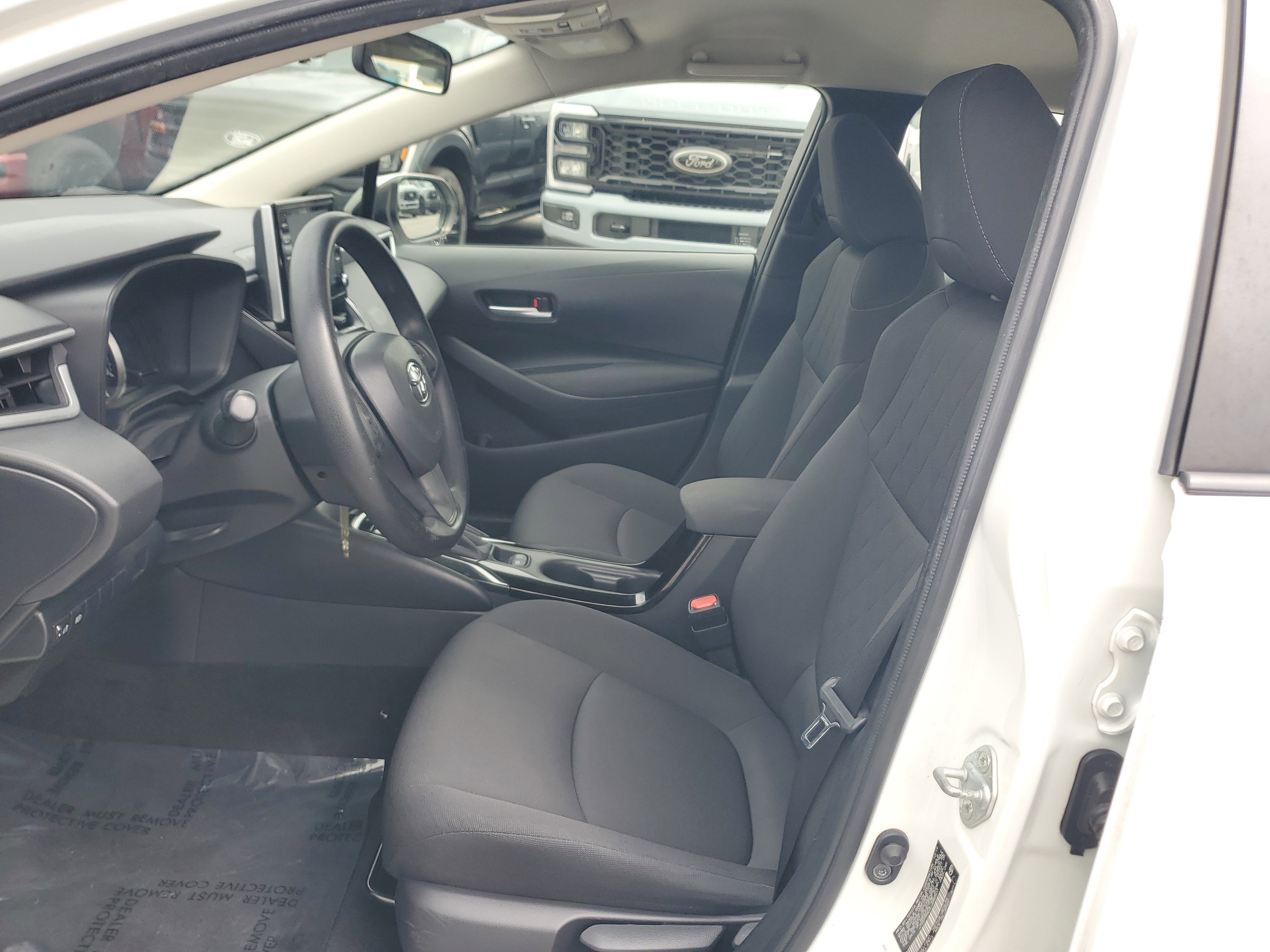 Used 2020 Toyota Corolla LE image 17