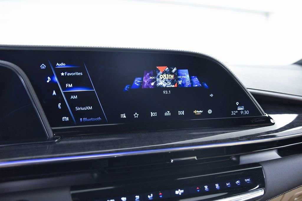 Used 2024 Cadillac Escalade ESV Premium Luxury image 19