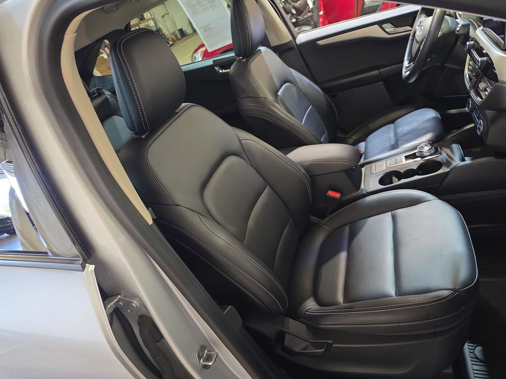 Used 2020 Ford Escape SEL AWD/4WD image 25