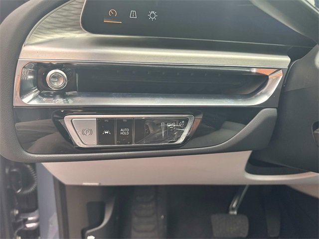 New 2025 Cadillac Lyriq Luxury image 30