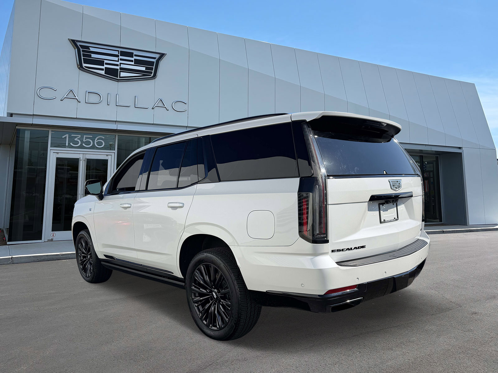 Certified 2025 Cadillac Escalade Sport w/ LPO, ONYX Package AWD/4WD image 4
