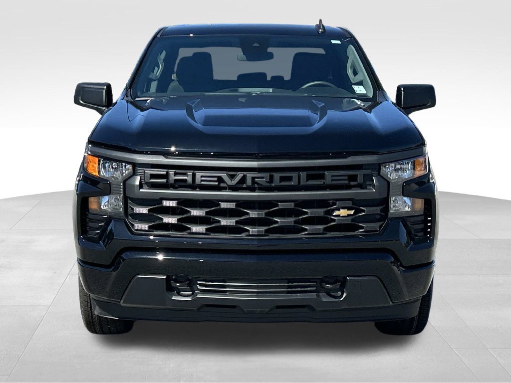 New 2026 Chevrolet Silverado 1500 Custom RWD image 9