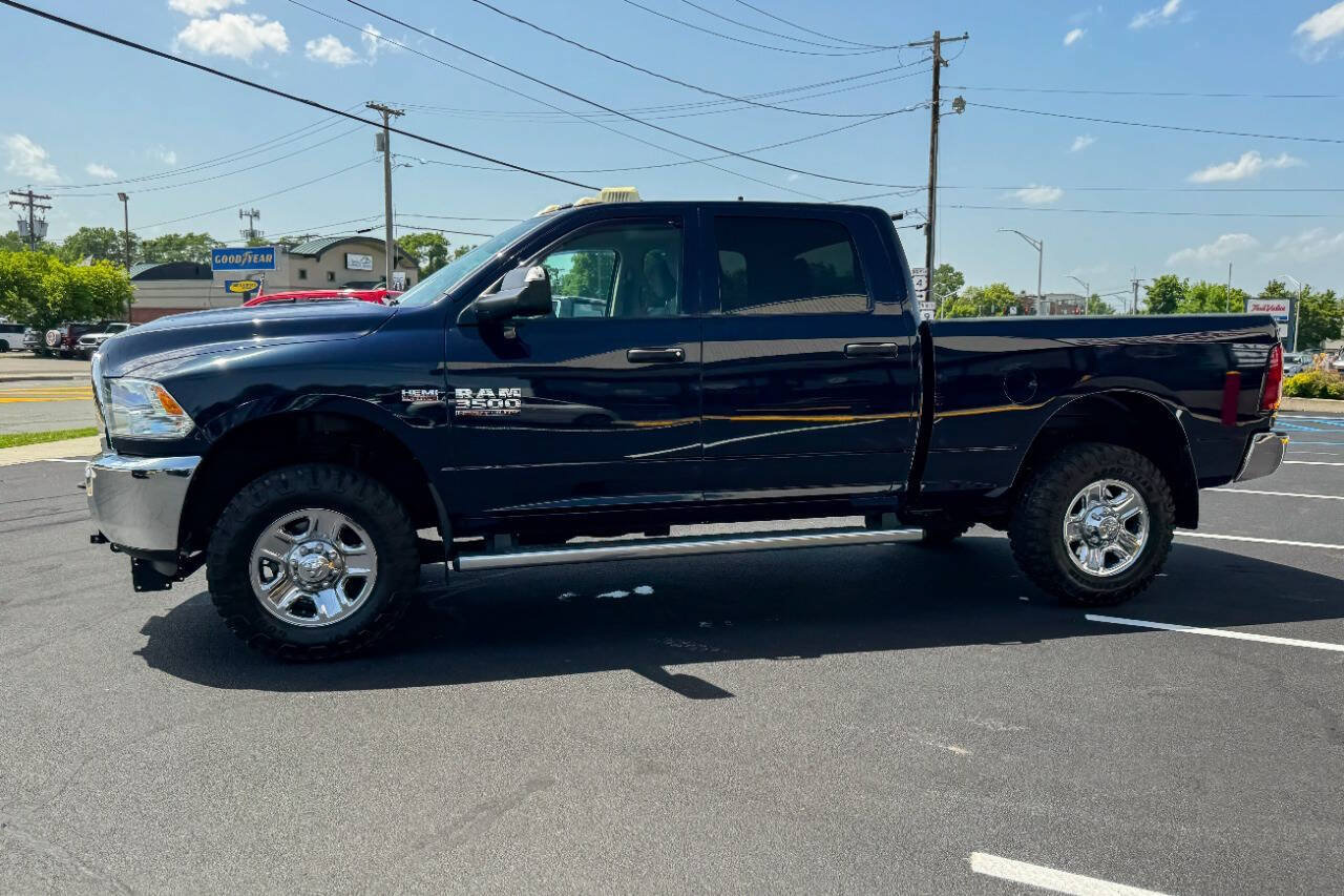 Used 2017 RAM 3500 Tradesman w/ Chrome Appearance Group AWD/4WD image 7