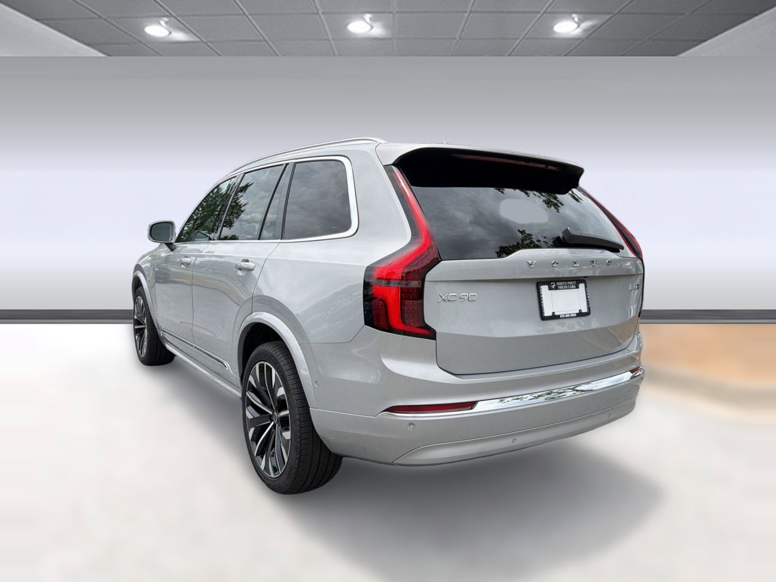 Used 2025 Volvo XC90 B5 Ultra AWD/4WD image 3