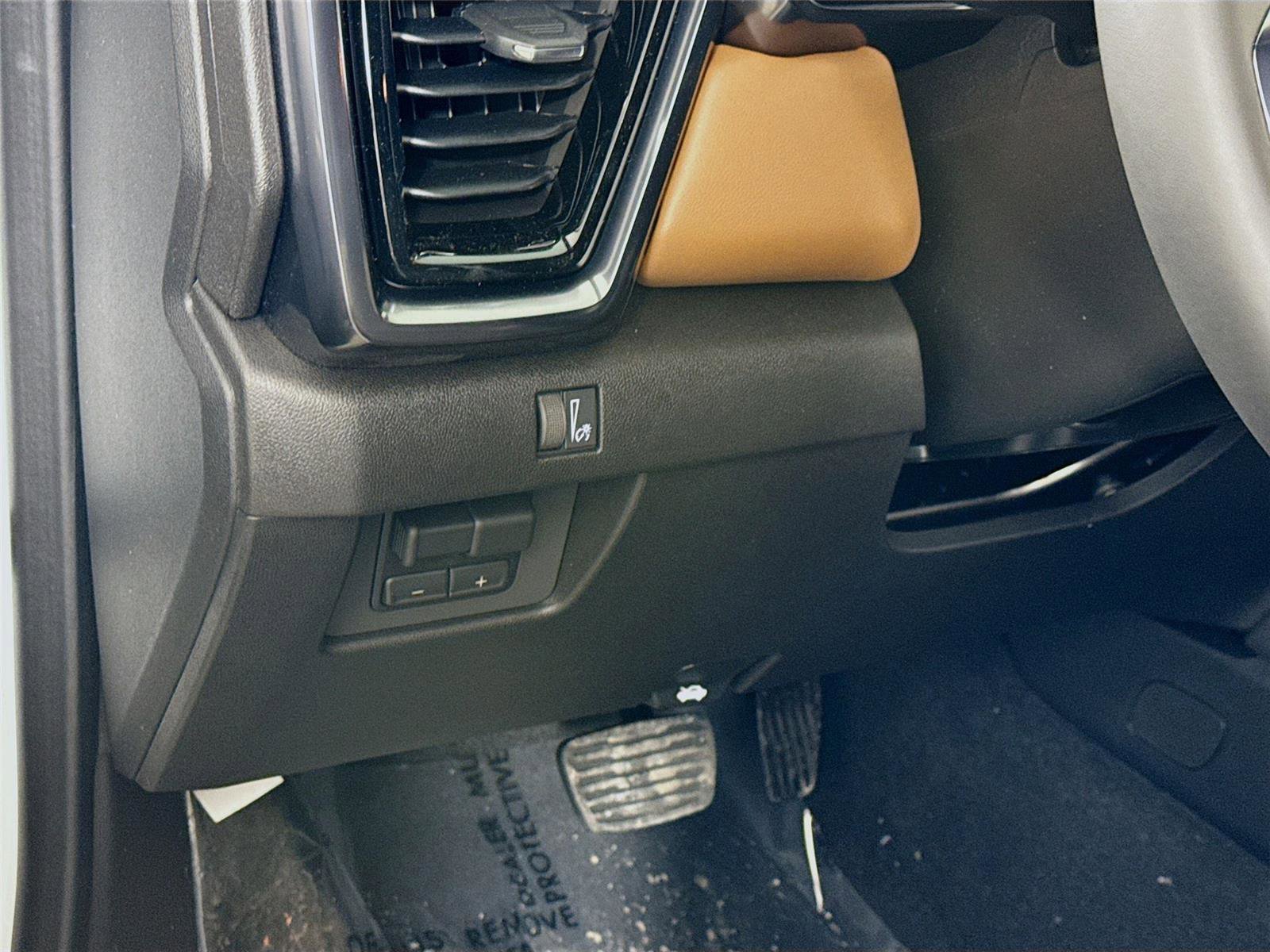 New 2026 GMC Canyon AT4 w/ Technology Plus Package image 5