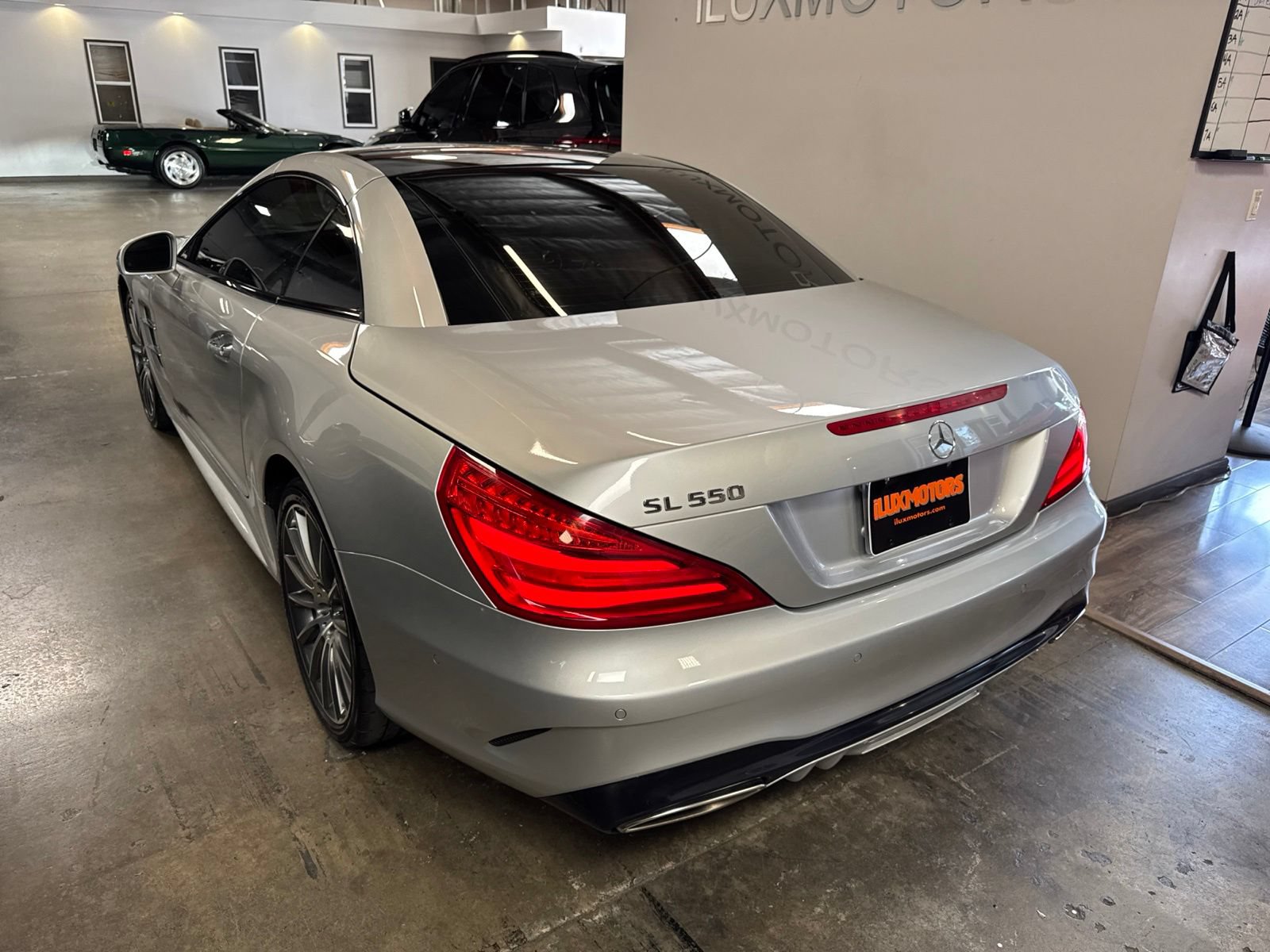 Used 2019 Mercedes-Benz SL 550 image 41