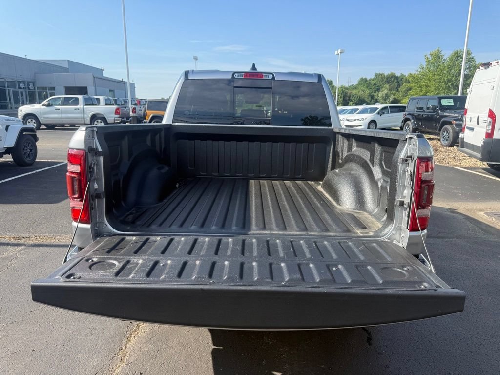 Used 2022 RAM 1500 Laramie AWD/4WD image 46