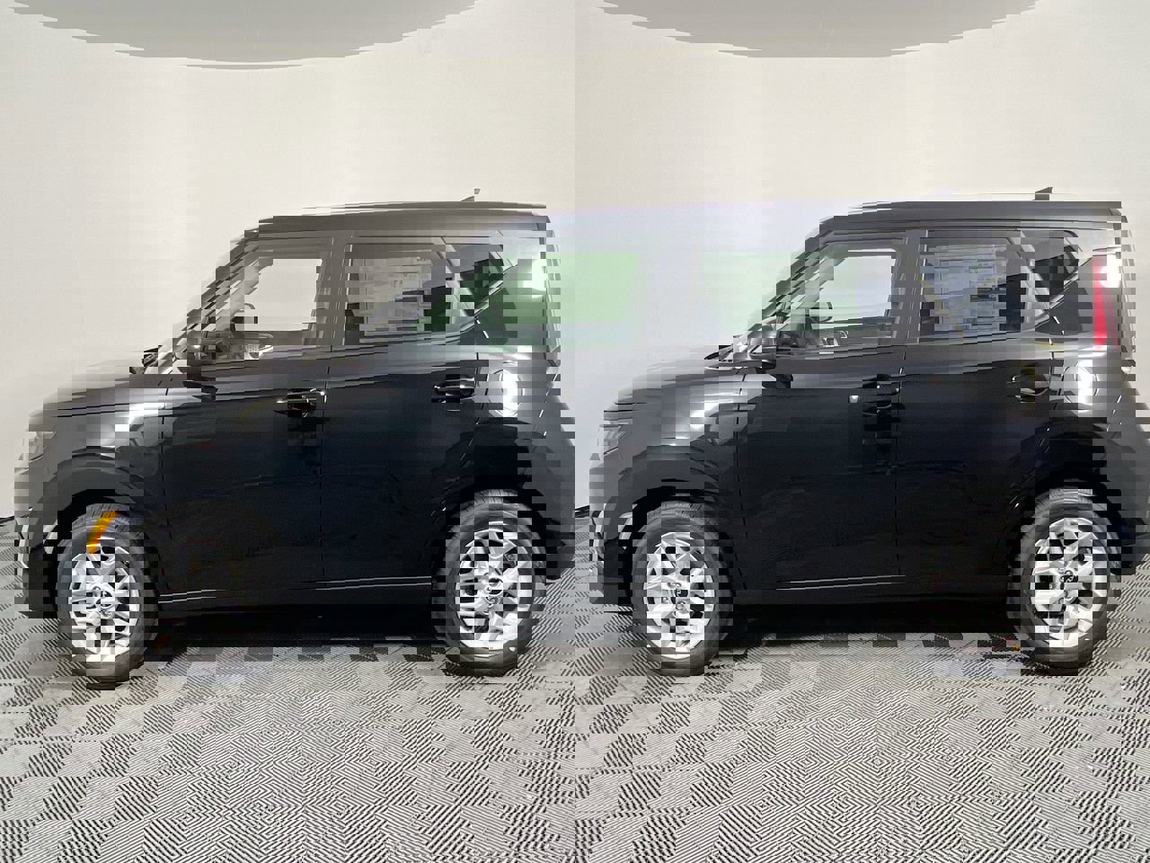 New 2025 Kia Soul LX w/ LX Technology Package image 8