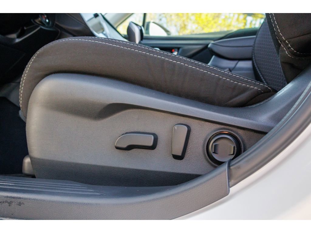 Certified 2025 Subaru Outback Premium AWD/4WD image 16