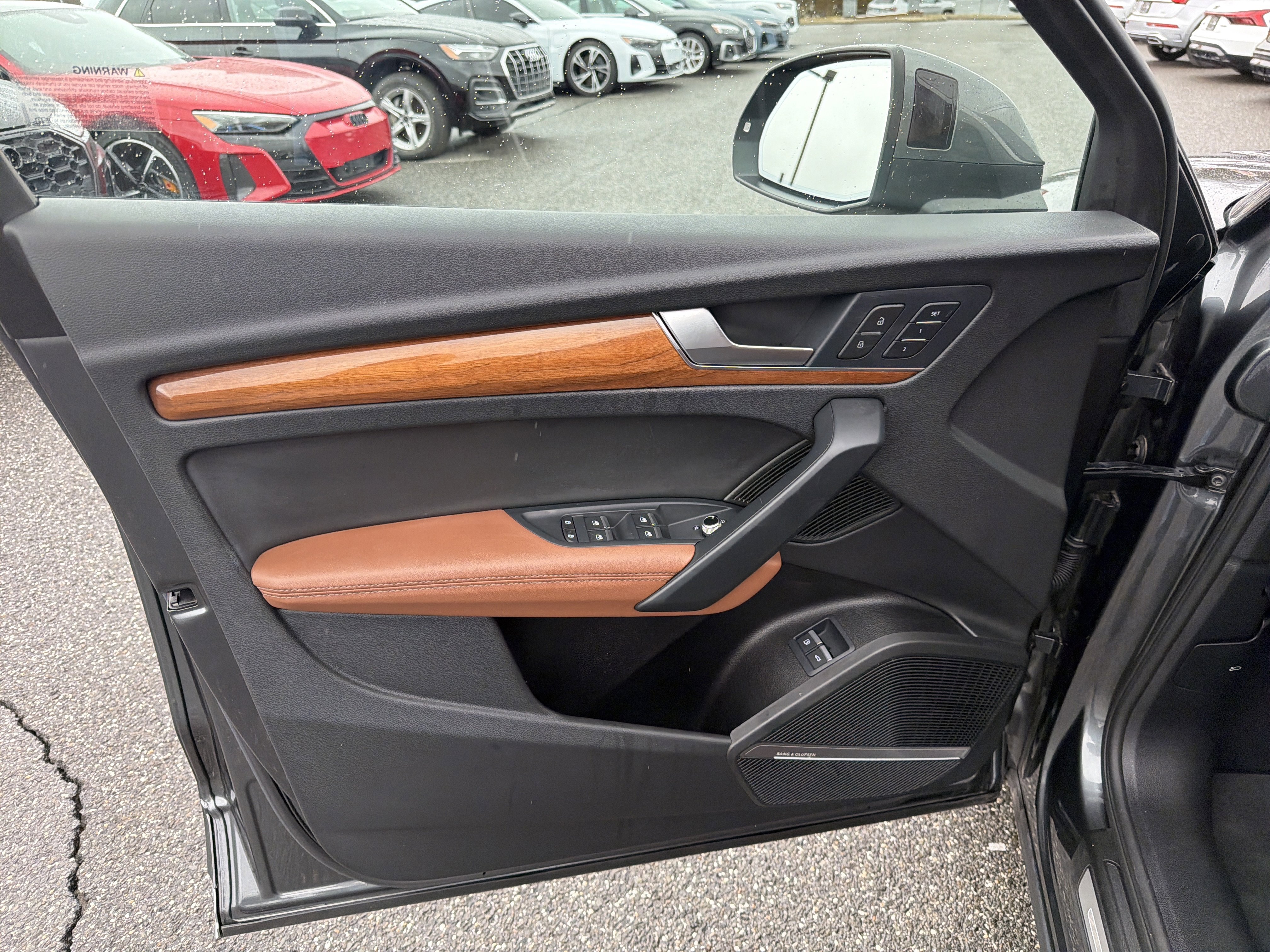 Certified 2024 Audi Q5 e Premium Plus w/ Premium Plus Package image 5